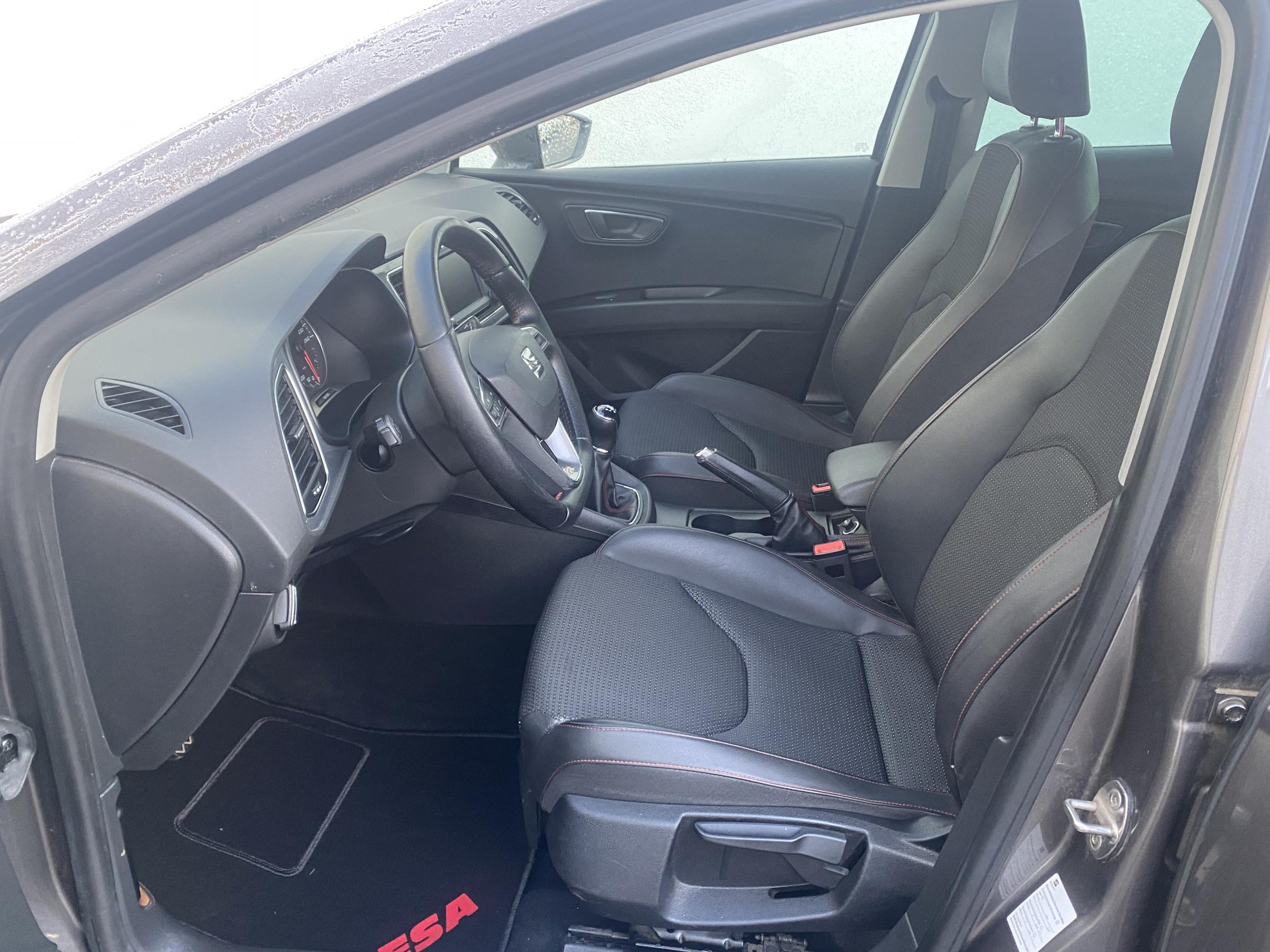 Seat Leon, 2015 - pohled č. 9