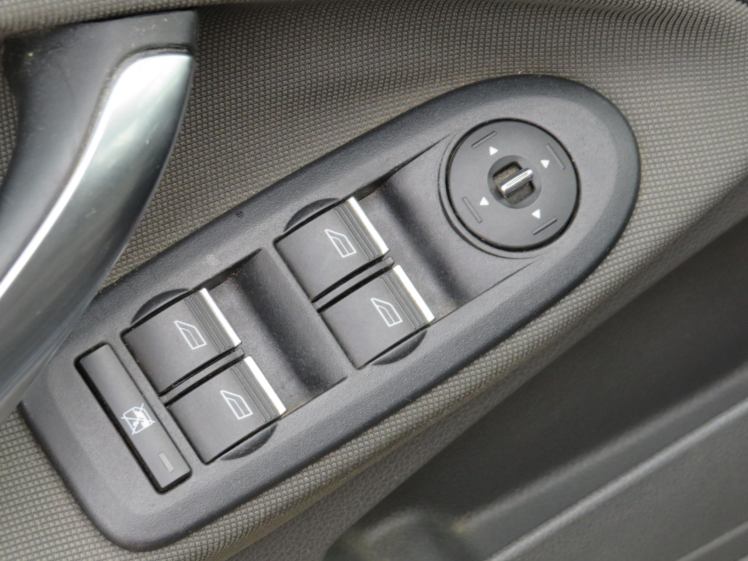 Ford C-MAX, 2009 - pohled č. 12