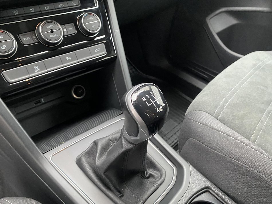 Volkswagen Touran 1.5 TSi Comfortline