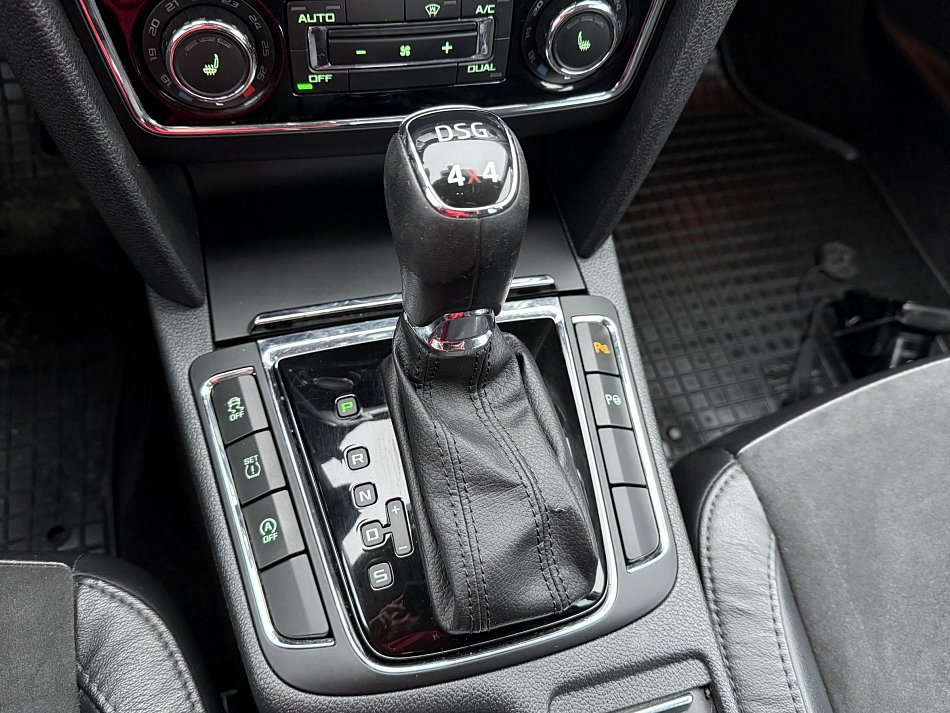 Škoda Superb II 2.0 TDi Elegance 4x4