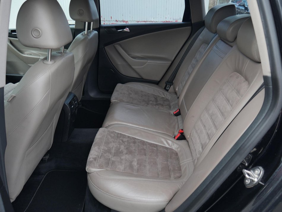 Volkswagen Passat 2.0 TDi Highline