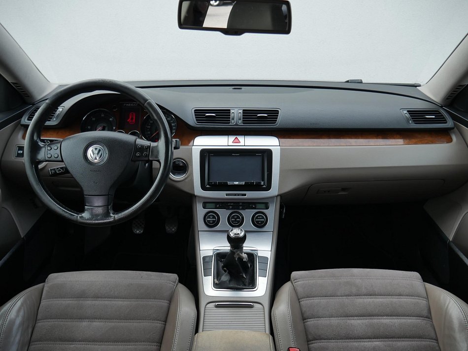 Volkswagen Passat 2.0 TDi Highline