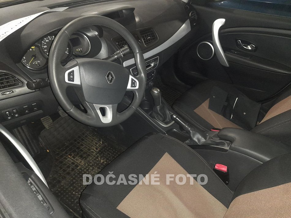 Renault Fluence 1.6i 