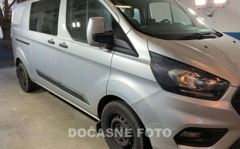 Ford Transit Custom 2.0TDCi Trend L2H1 6míst FC
