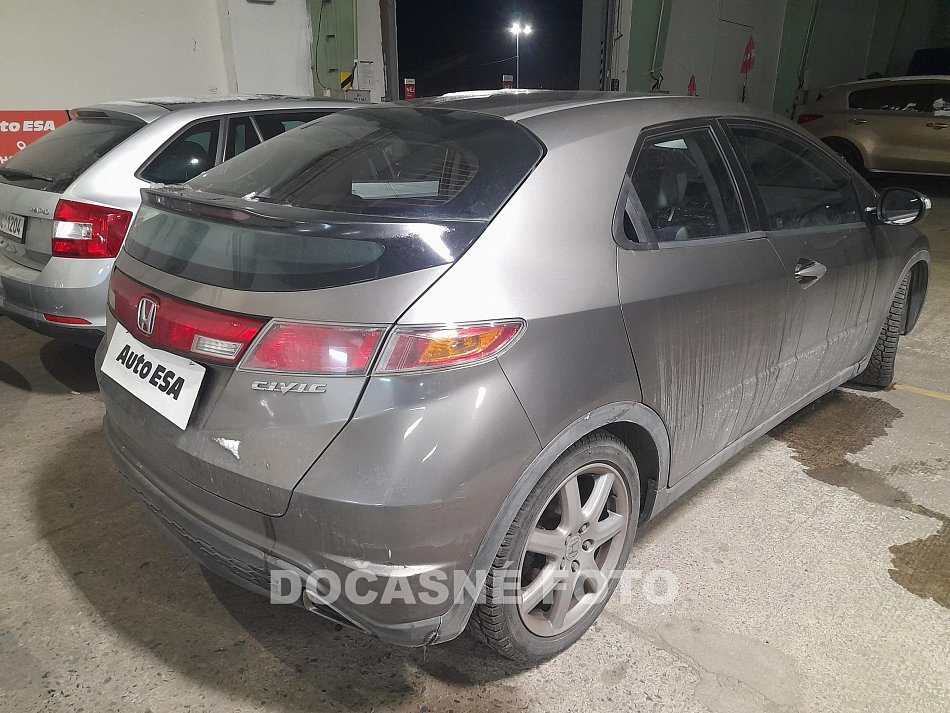 Honda Civic 1.8 i-VTEC 