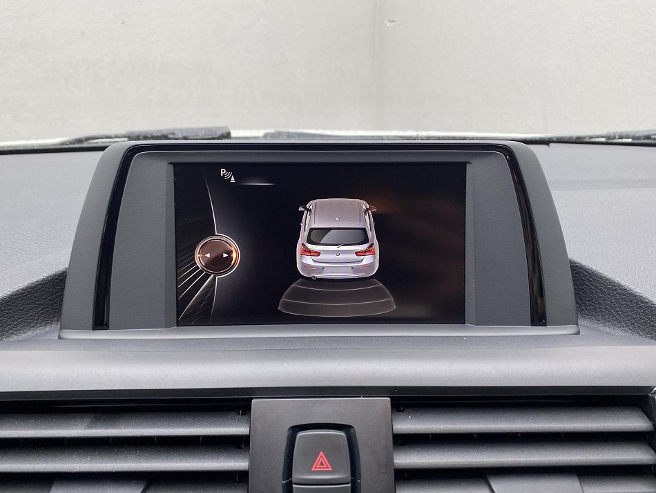 BMW Řada 1 1.5i Advantage