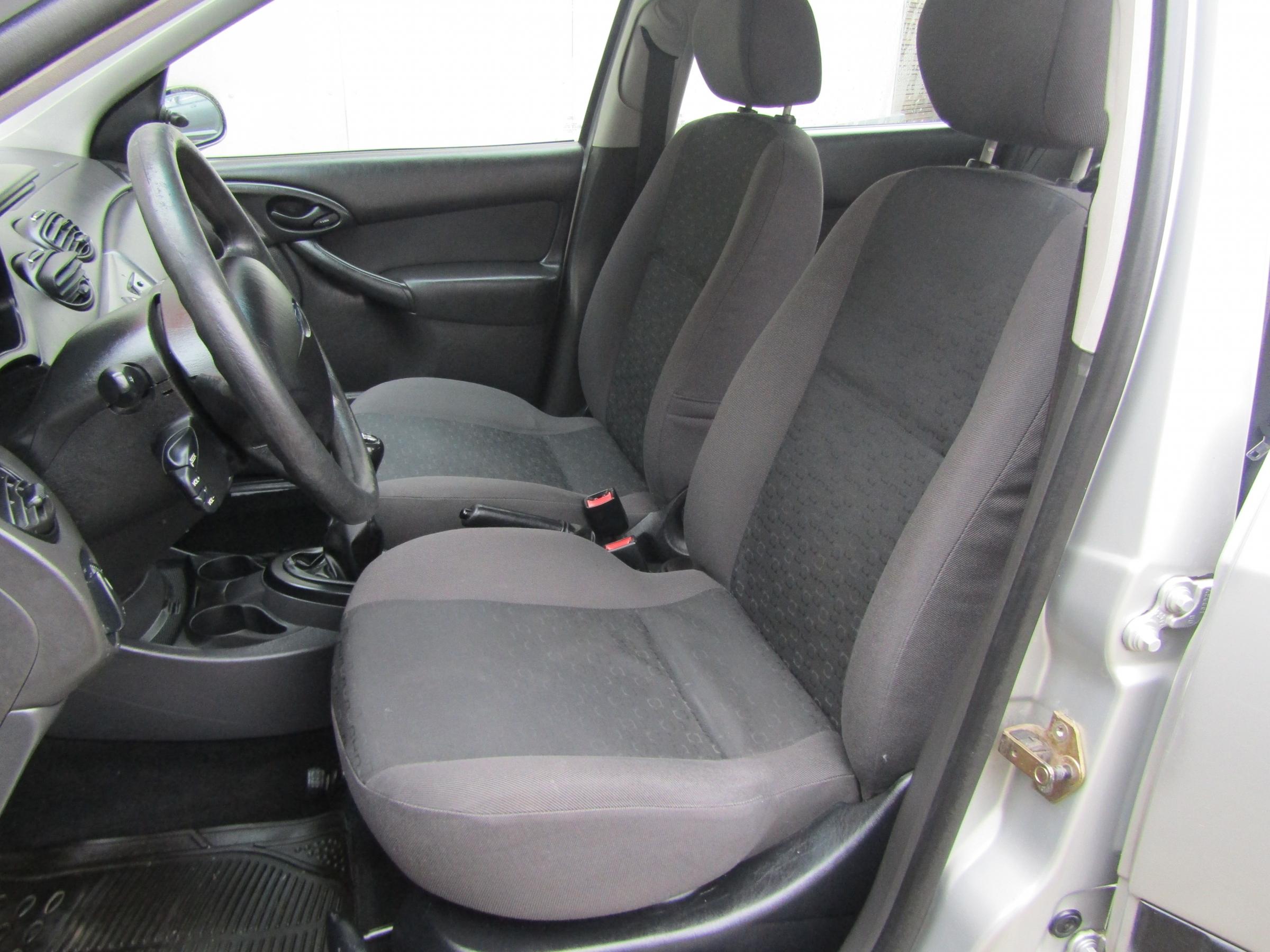 Ford Focus, 2006 - pohled č. 9