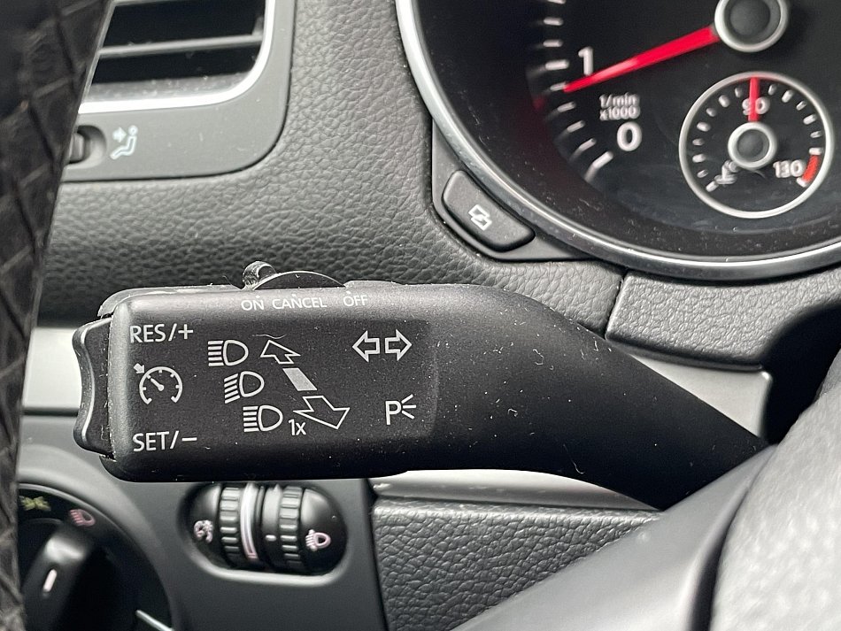 Volkswagen Golf 1.2 TSi 