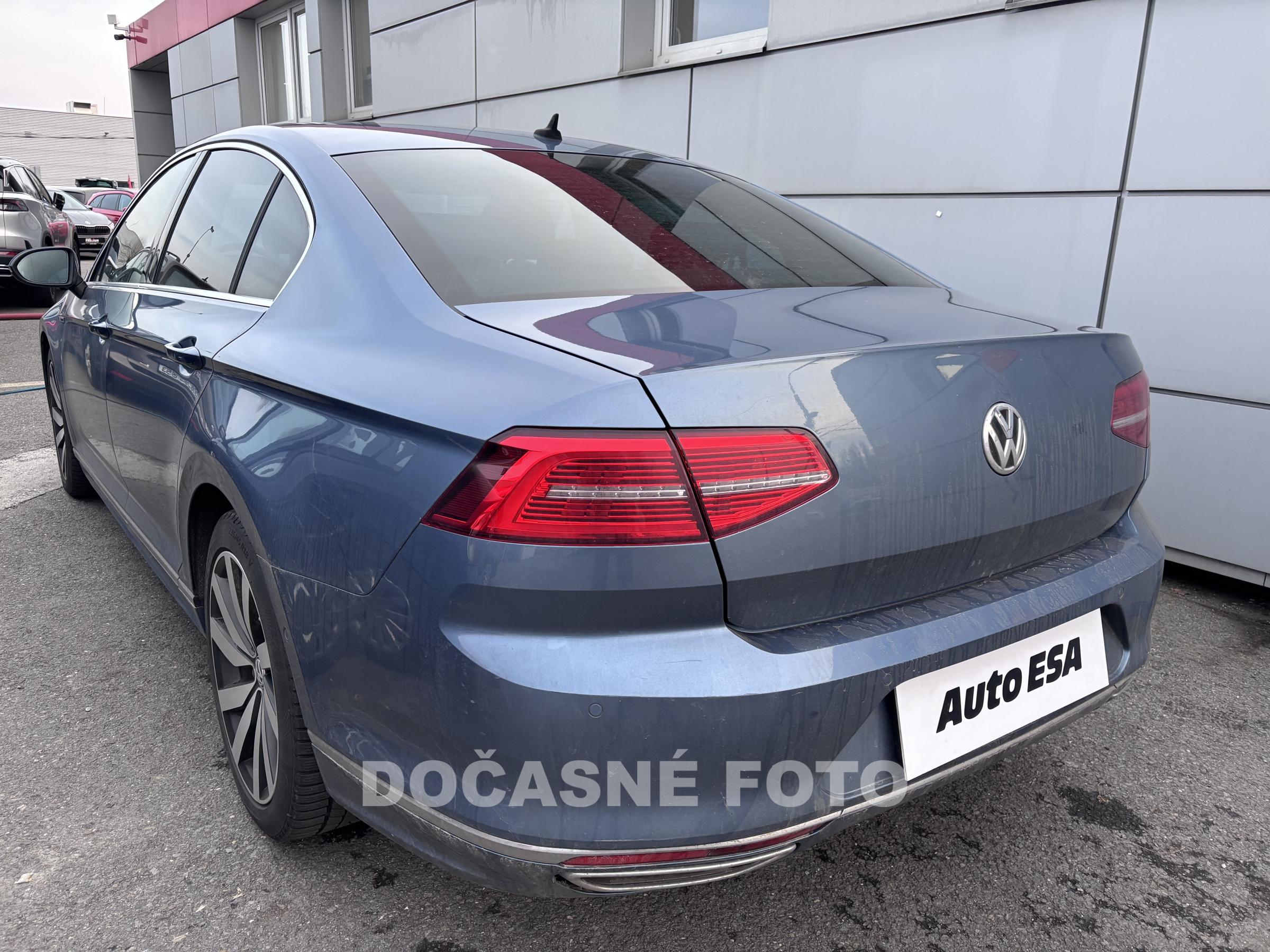Volkswagen Passat, 2016 - pohled č. 2