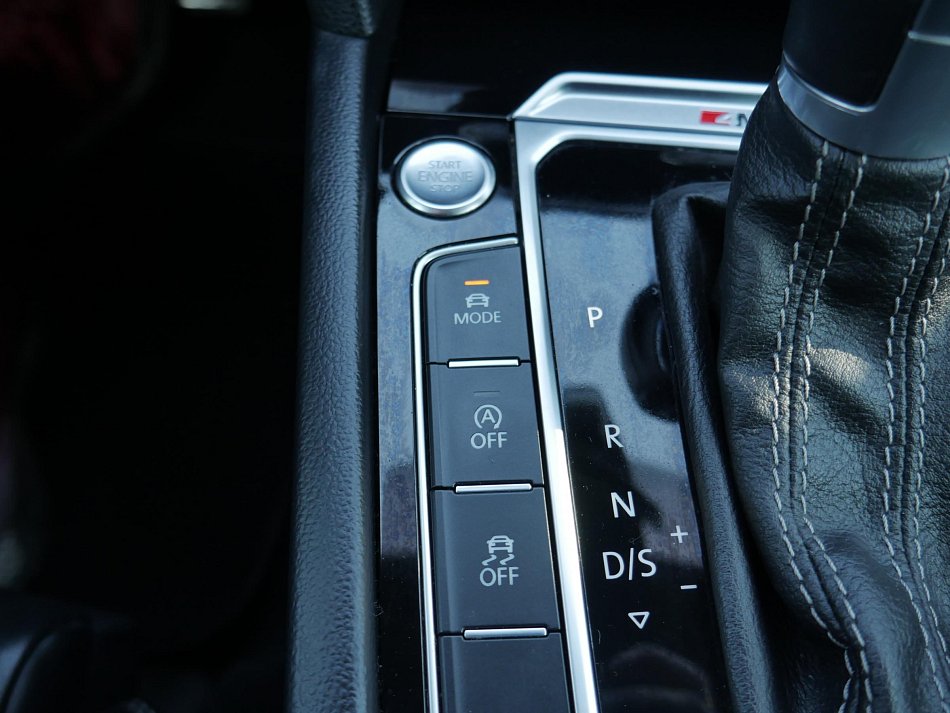 Volkswagen Passat 2.0 Bi-TDi R-Line 4x4