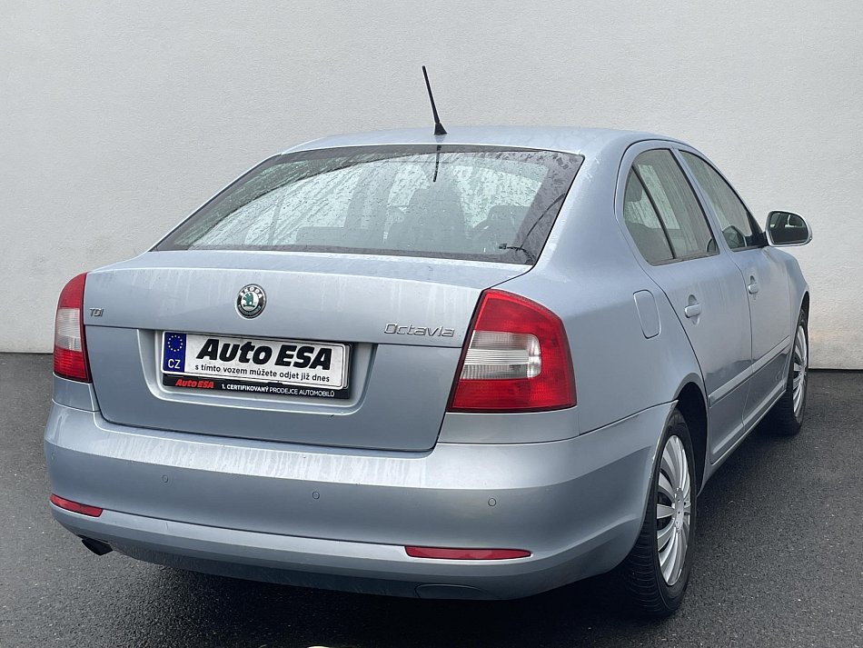 Škoda Octavia II 2.0 TDi Elegance
