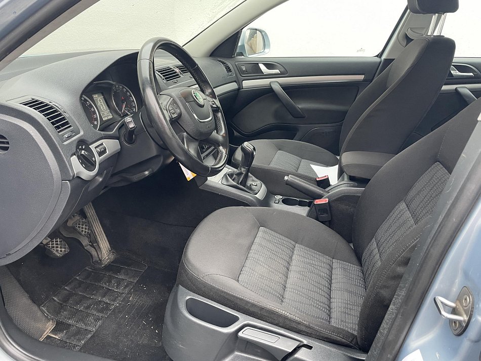 Škoda Octavia II 2.0 TDi Elegance