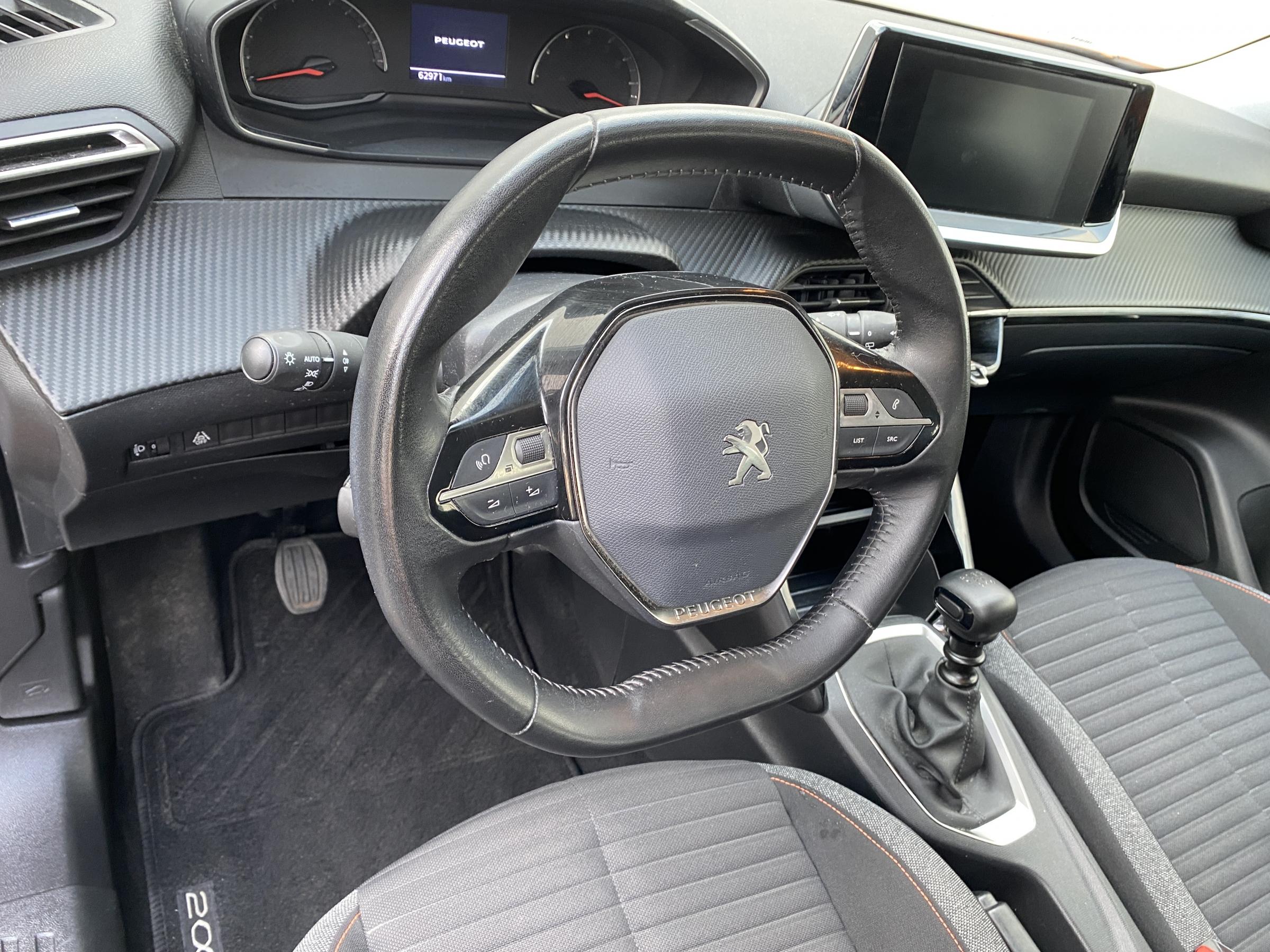 Peugeot 2008, 2020 - pohled č. 12