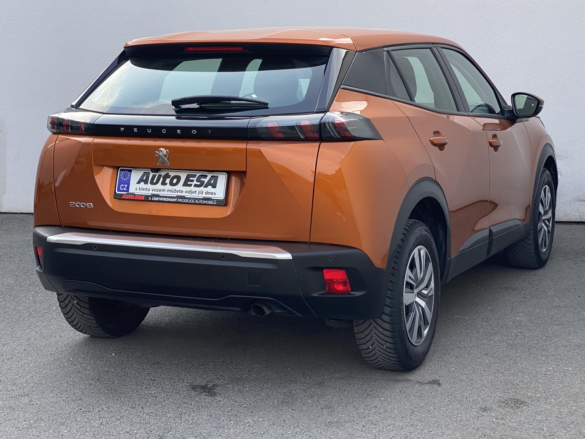 Peugeot 2008, 2020 - pohled č. 4