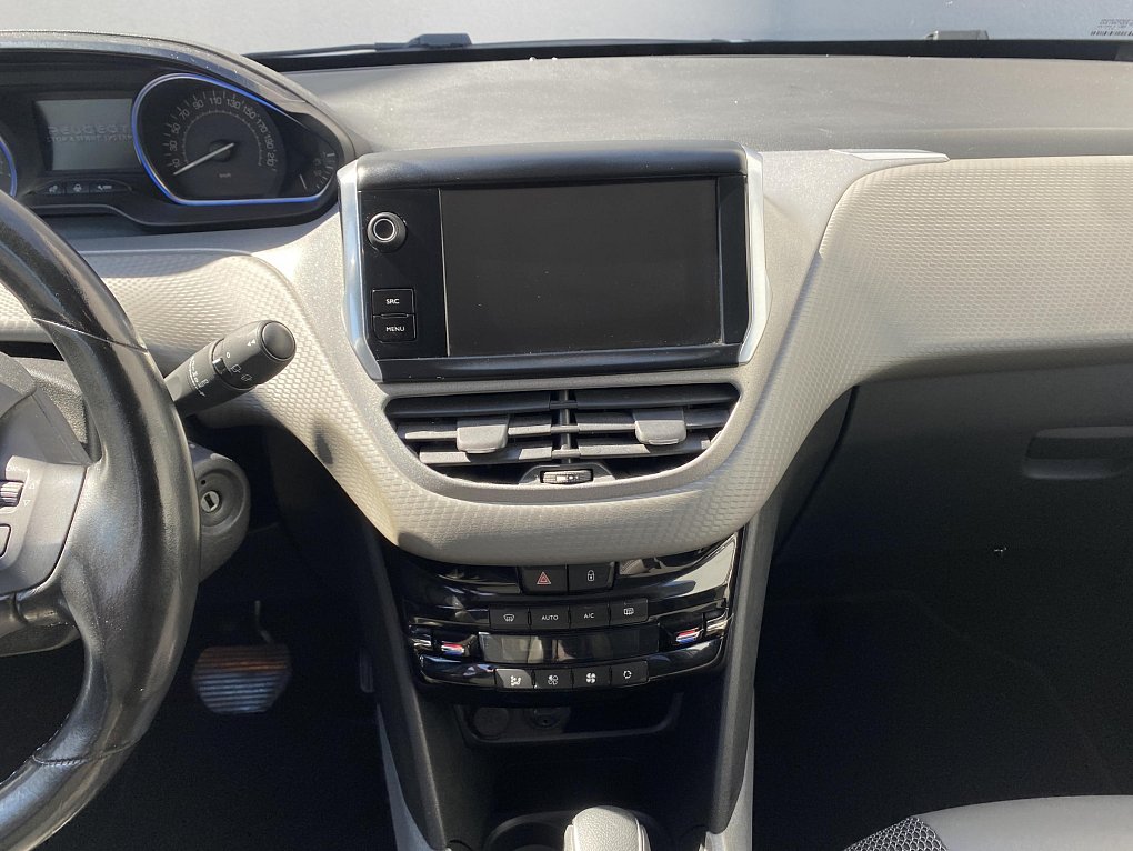 Peugeot 2008 1.2PT Allure