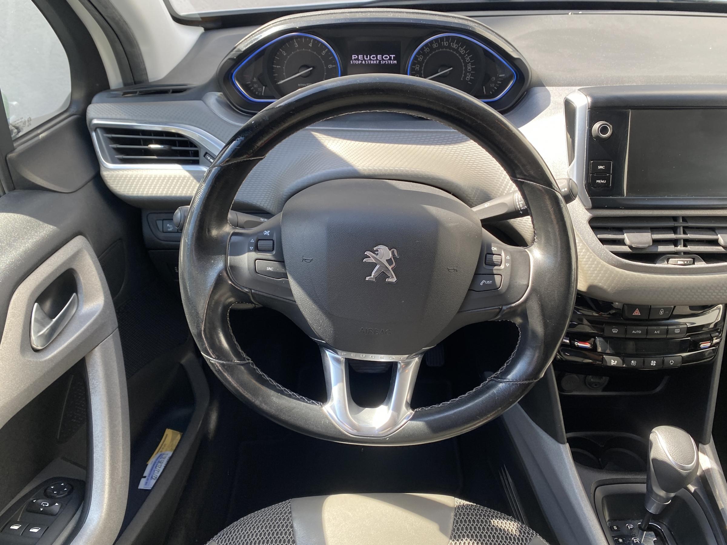 Peugeot 2008, 2016 - pohled č. 11
