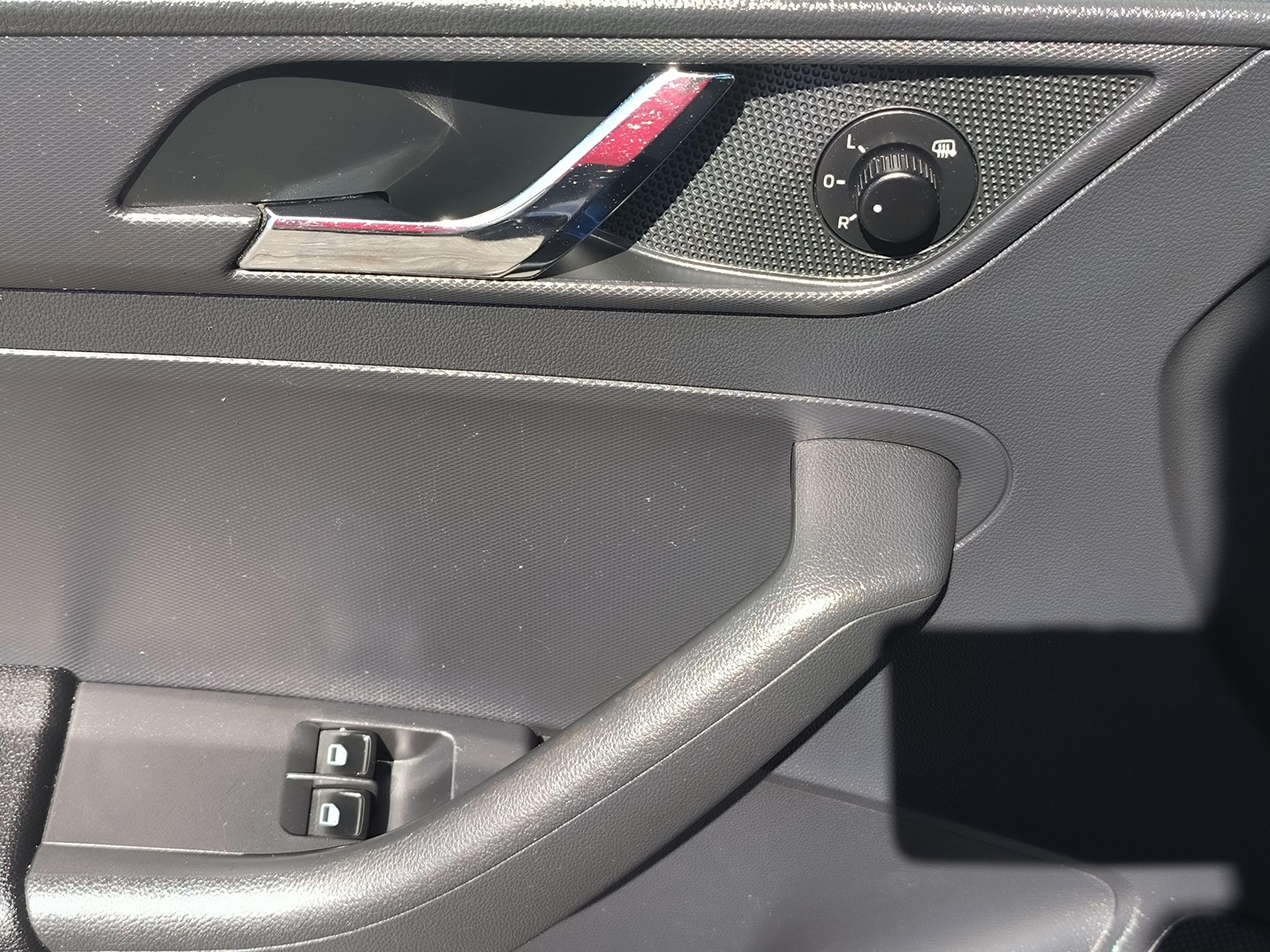 Škoda Rapid, 2015 - pohled č. 14