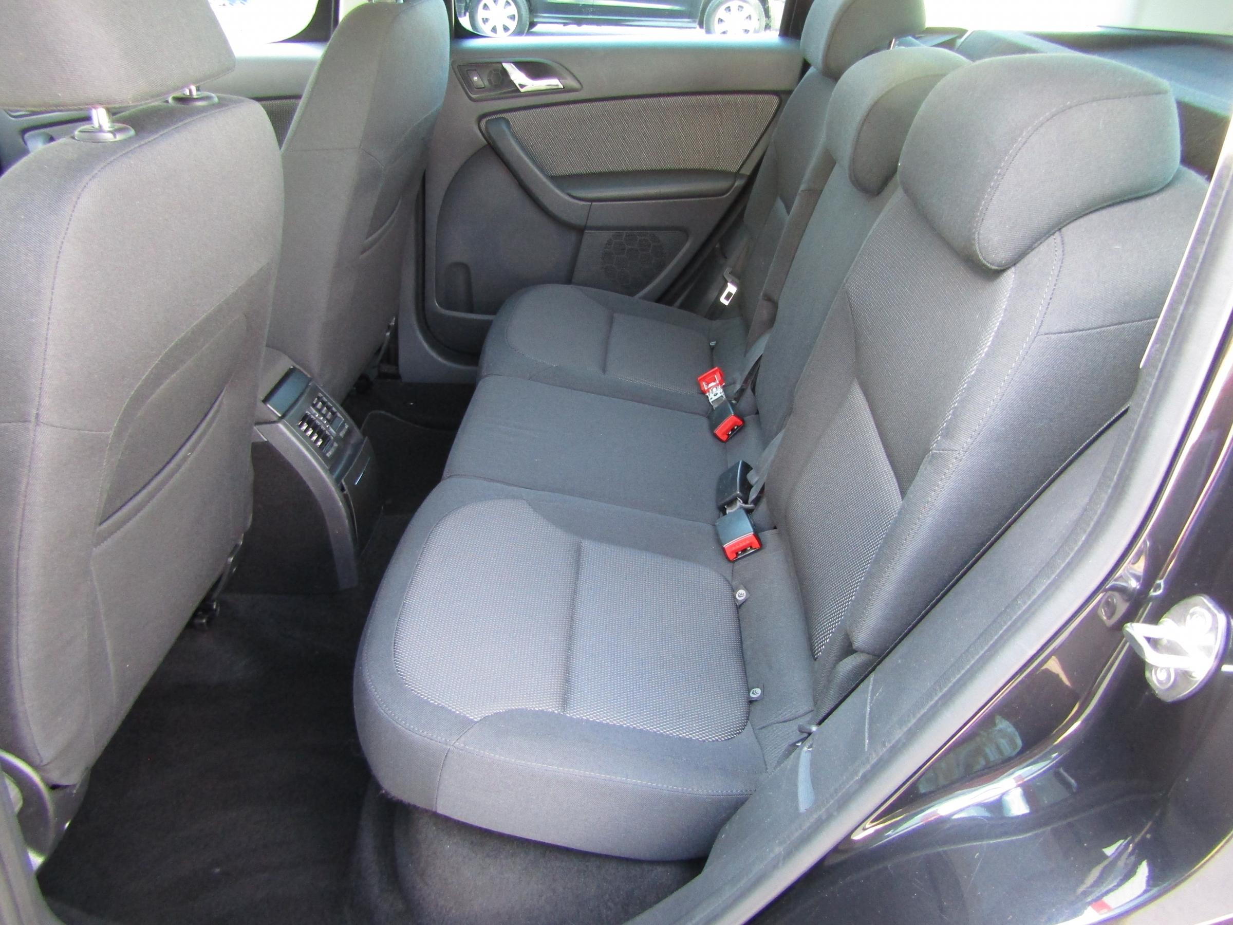 Škoda Yeti, 2013 - pohled č. 10