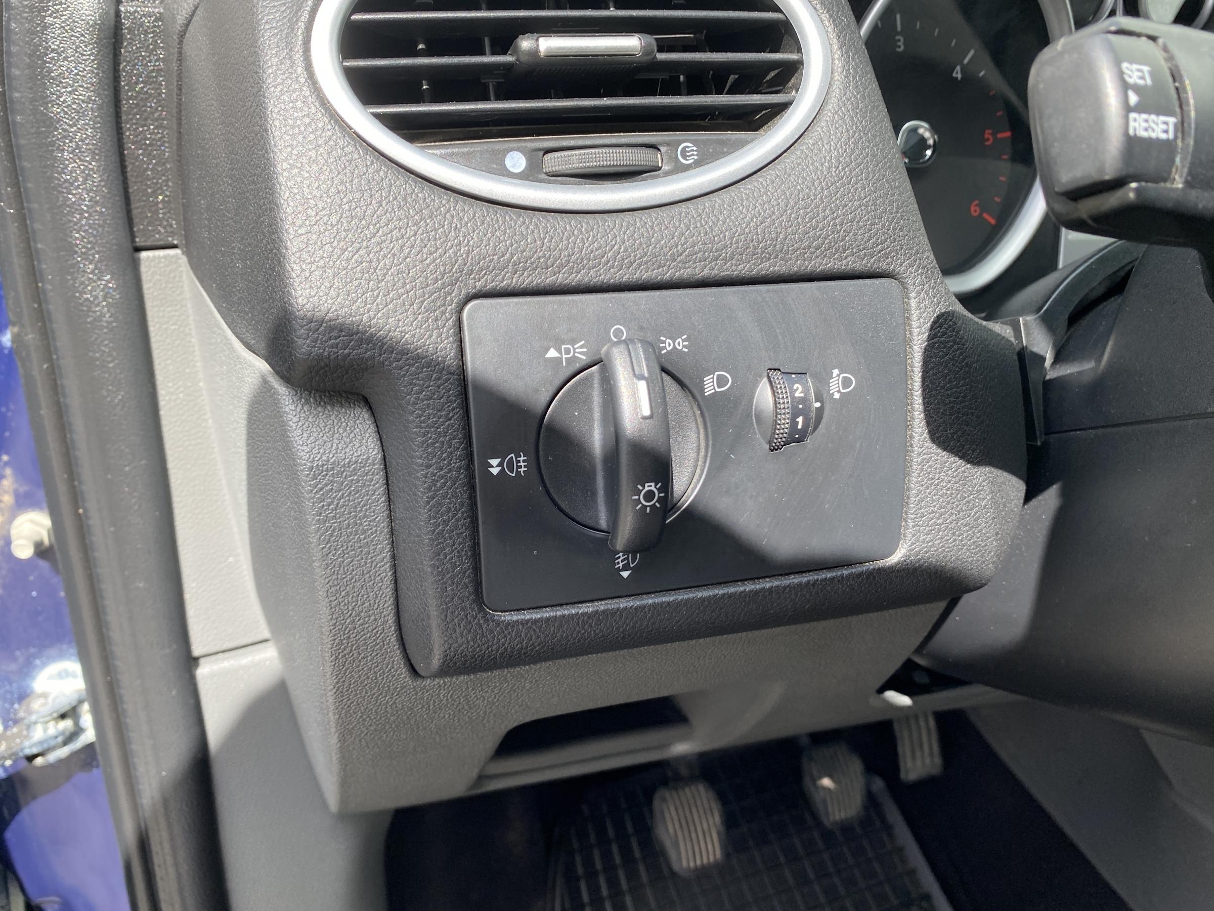 Ford Focus, 2009 - pohled č. 16