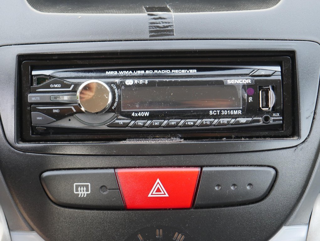 Peugeot 107 1.0i 