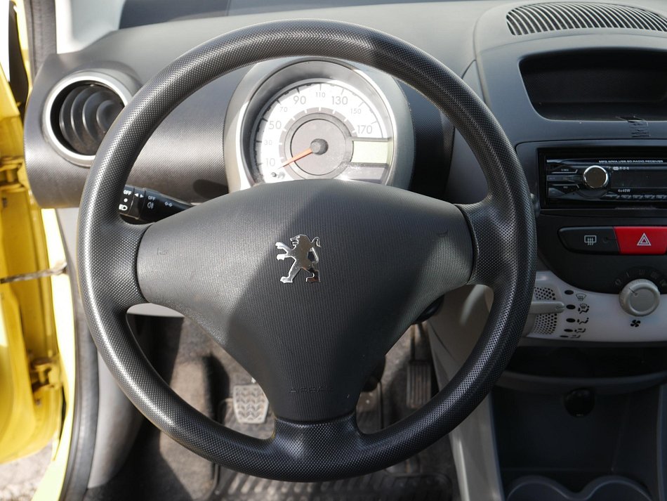 Peugeot 107 1.0i 