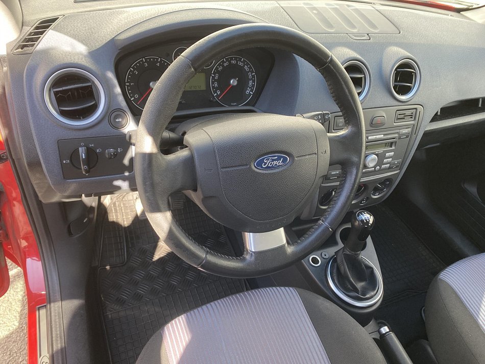Ford Fusion 1.4i 