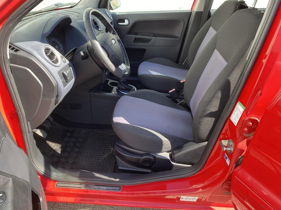 Ford Fusion 1.4i 