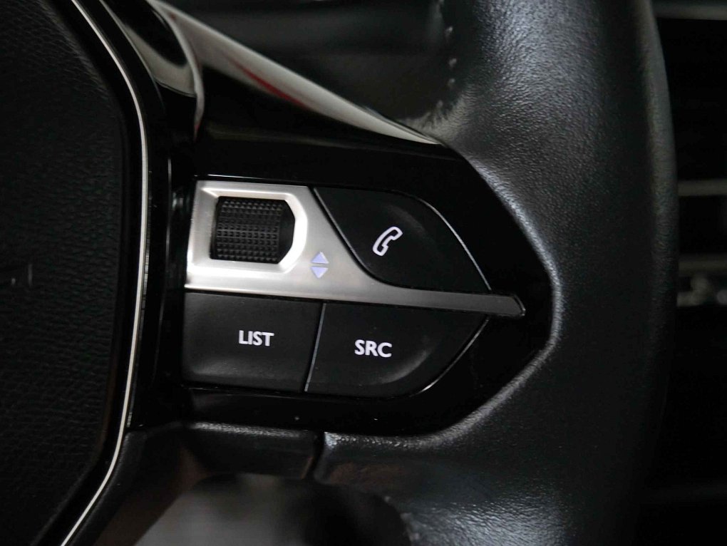 Peugeot 208 1.2PT 