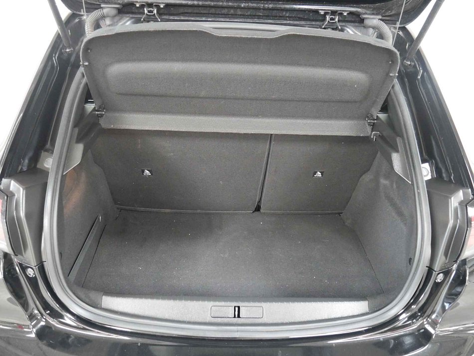 Peugeot 208 1.2PT 