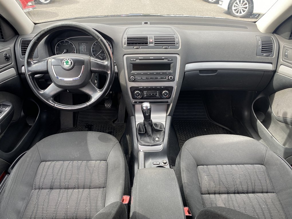 Škoda Octavia II 1.4 TSI Elegance