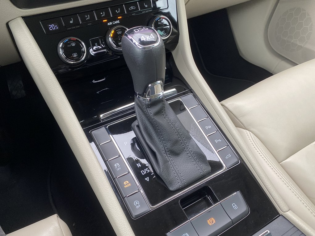 Škoda Superb III 2.0 TDi L&K 4x4
