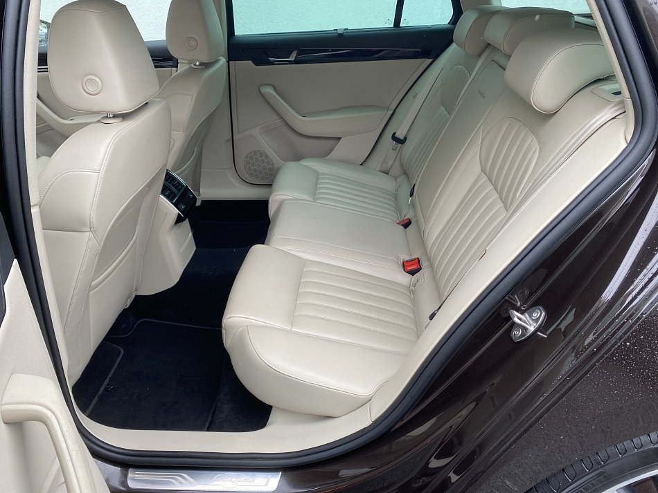 Škoda Superb III 2.0 TDi L&K 4x4