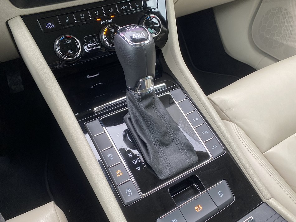 Škoda Superb III 2.0 TDi L&K 4x4