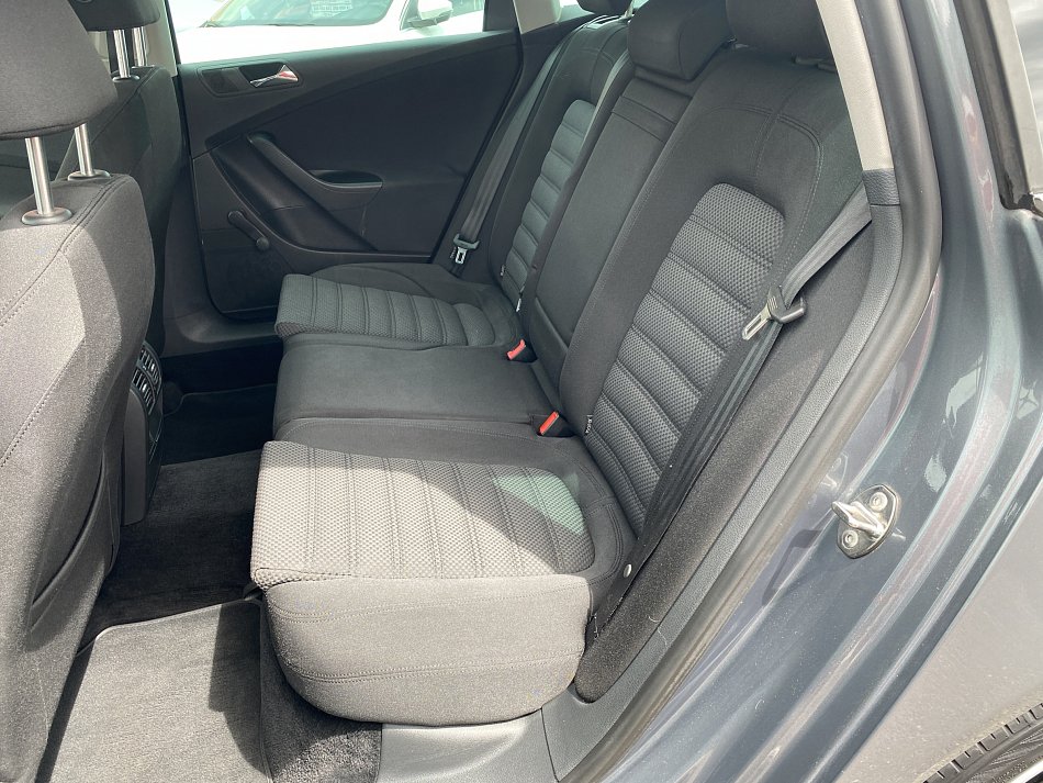 Volkswagen Passat 1.9 TDi 