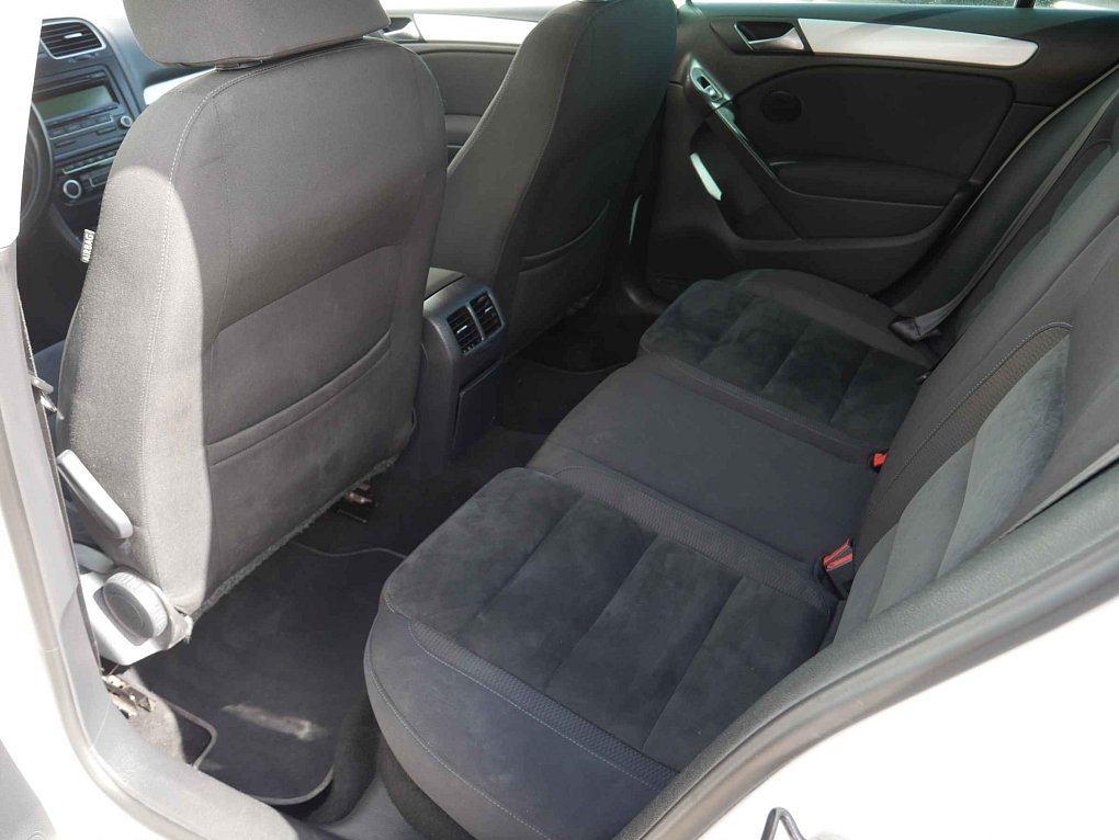 Volkswagen Golf 1.4 TSI 
