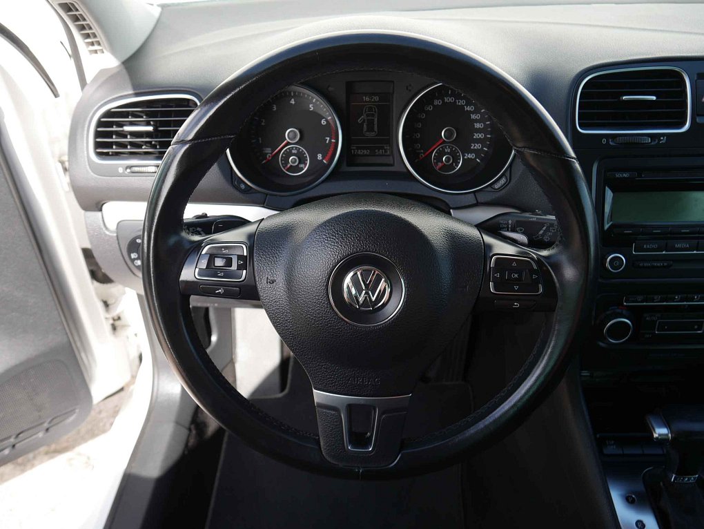 Volkswagen Golf 1.4 TSI 
