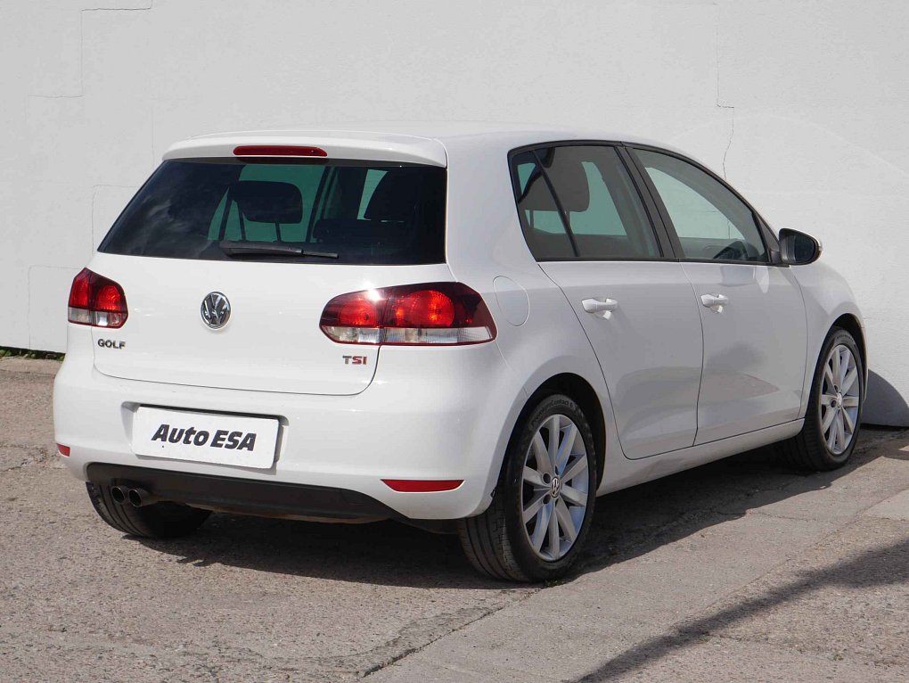 Volkswagen Golf 1.4 TSI 