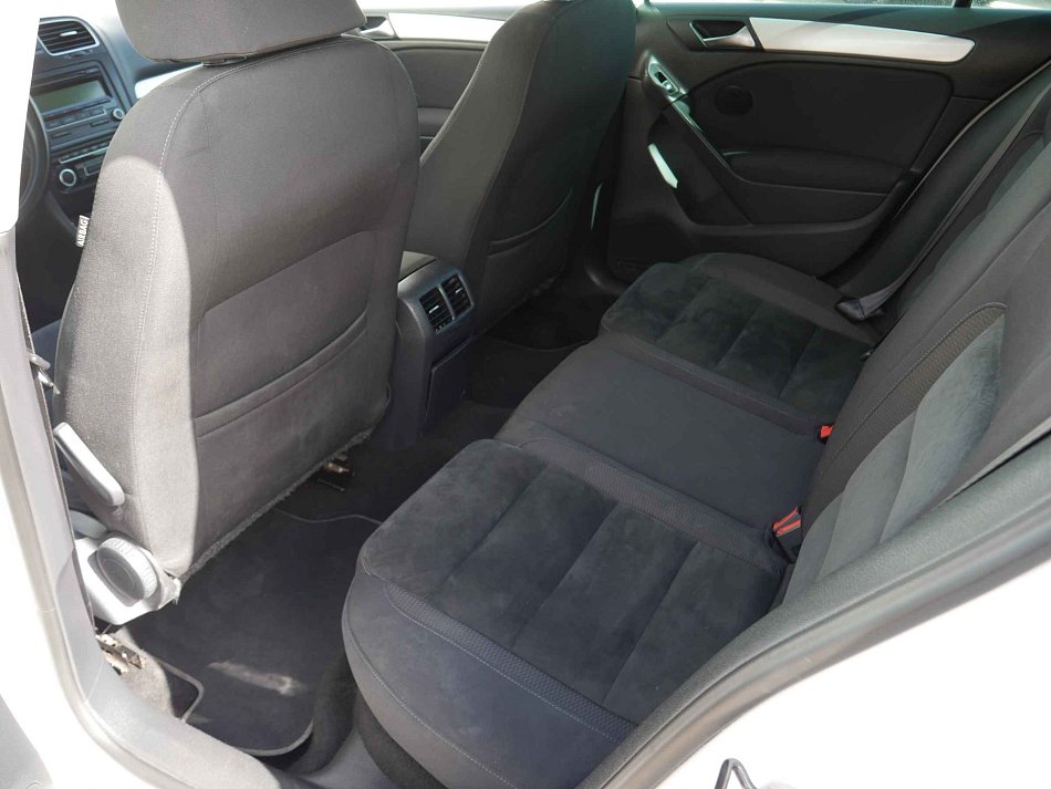 Volkswagen Golf 1.4 TSI 