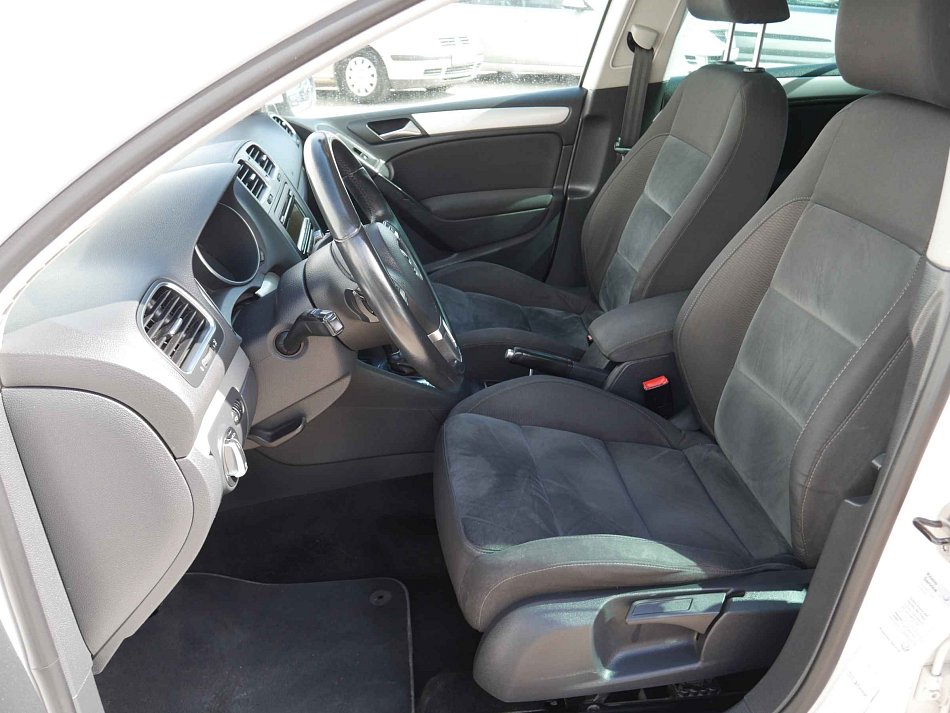 Volkswagen Golf 1.4 TSI 