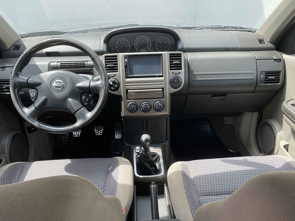 Nissan X-Trail 2.2 D  4x4