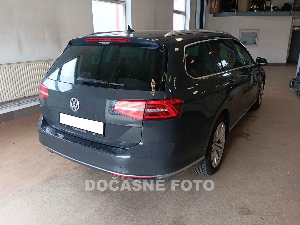 Volkswagen Passat 2.0 TDi 