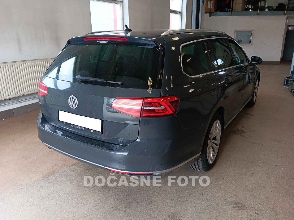 Volkswagen Passat 2.0 TDi 