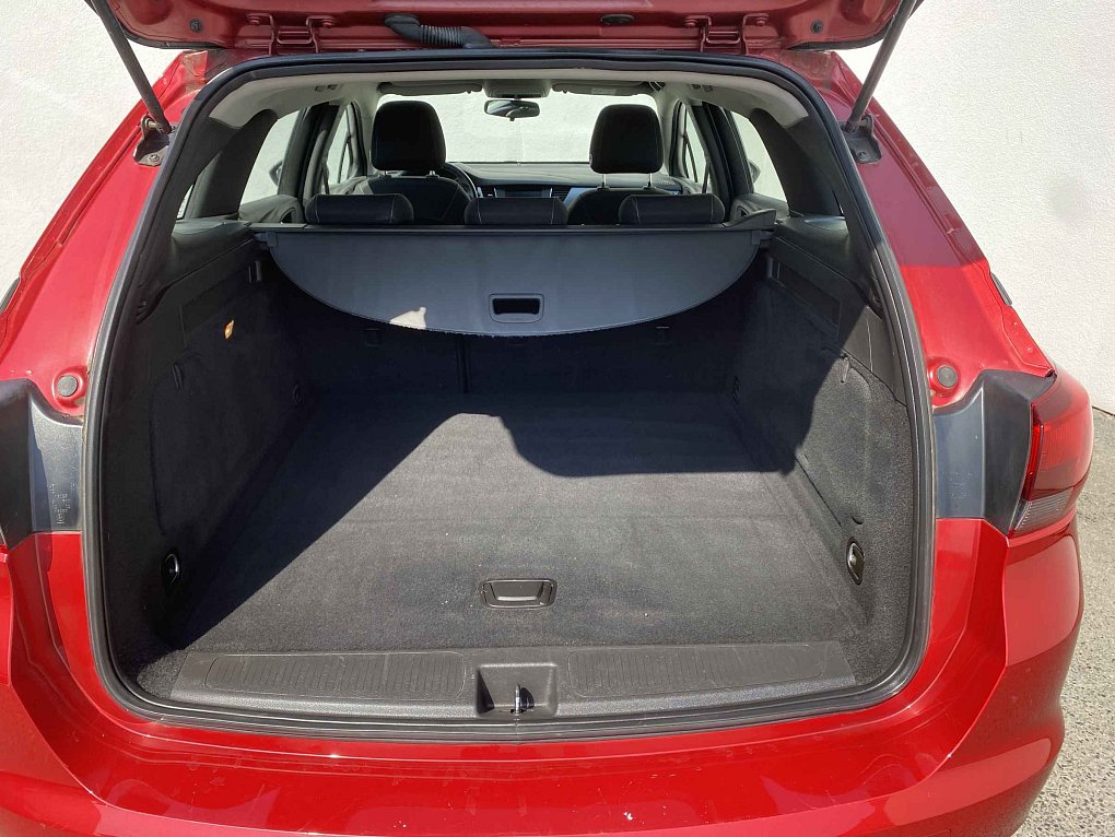Opel Astra 1.2 T 