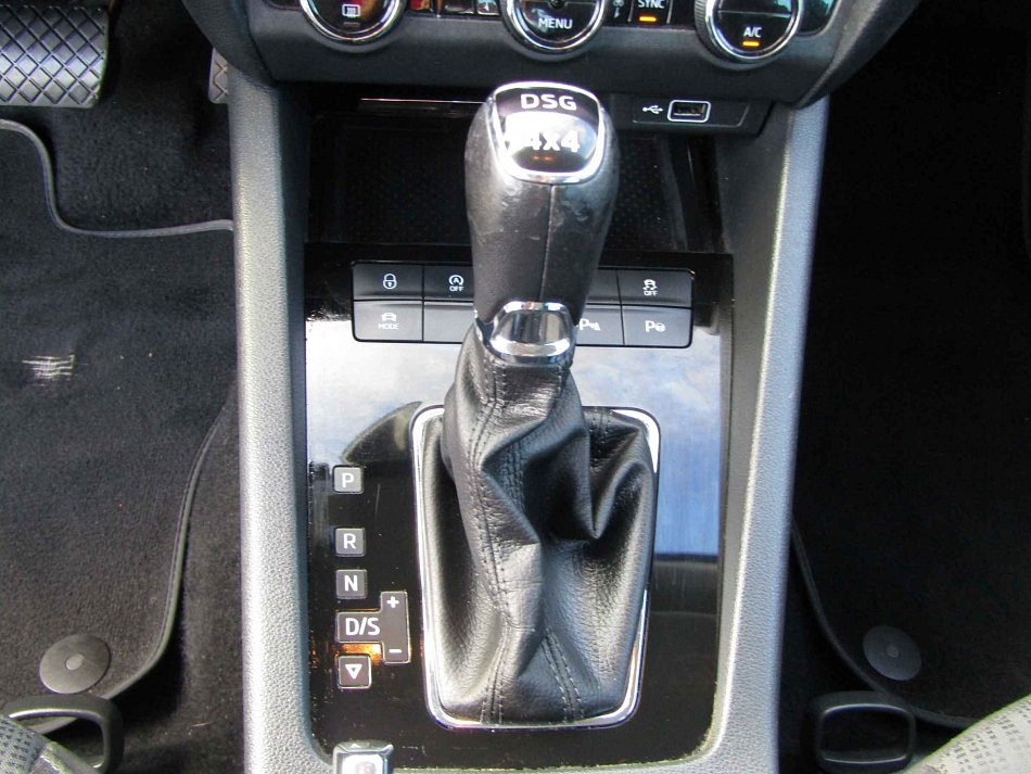Škoda Octavia III 2.0 TDi Style Plus 4x4