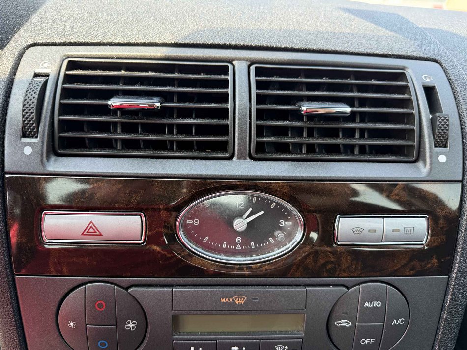 Ford Mondeo 1.8SCi 