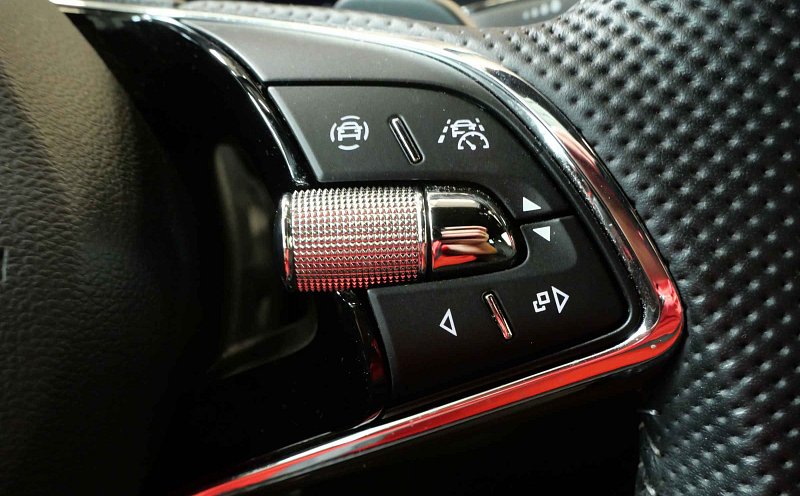 Škoda Karoq 2.0TSi