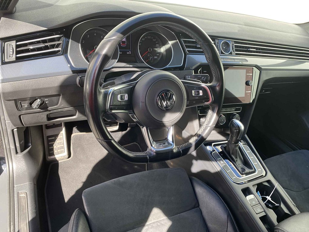 Volkswagen Arteon 2.0TSi 