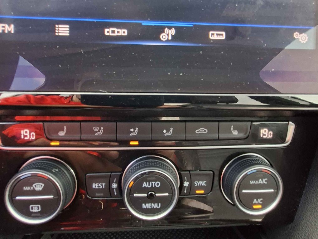 Volkswagen Passat 2.0TDi 