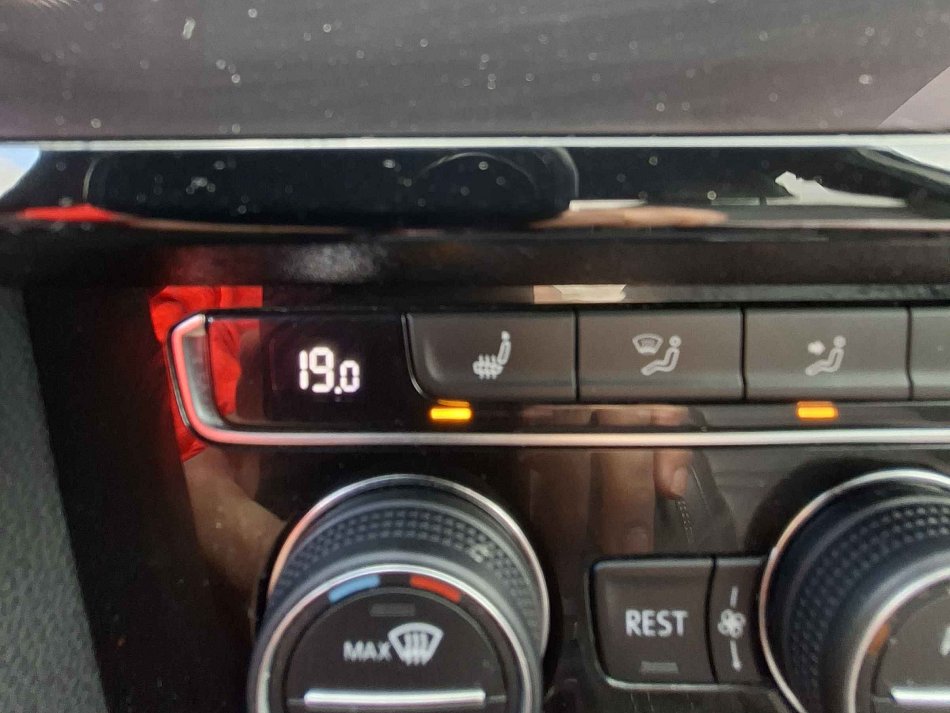 Volkswagen Passat 2.0TDi 