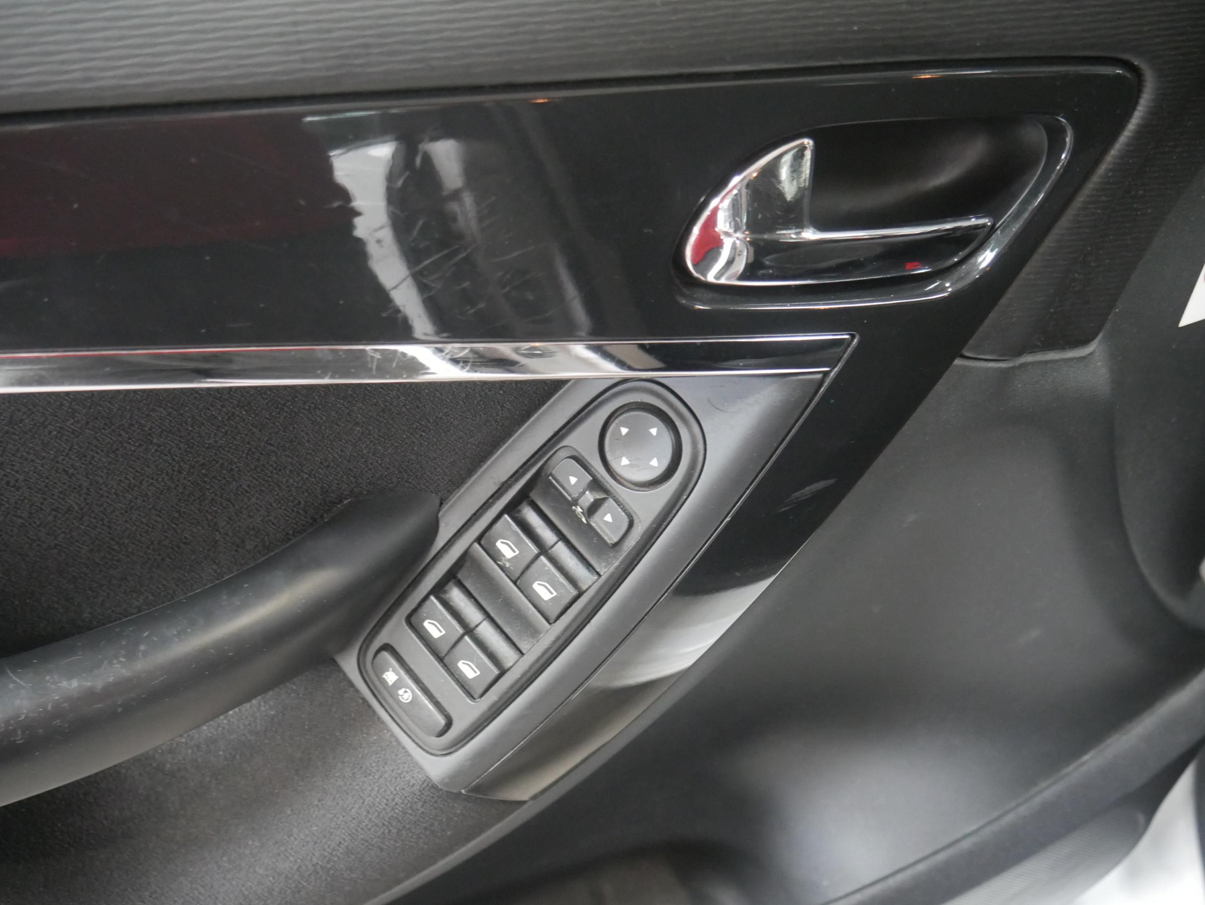 Citroën C4 Picasso, 2013 - pohled č. 15